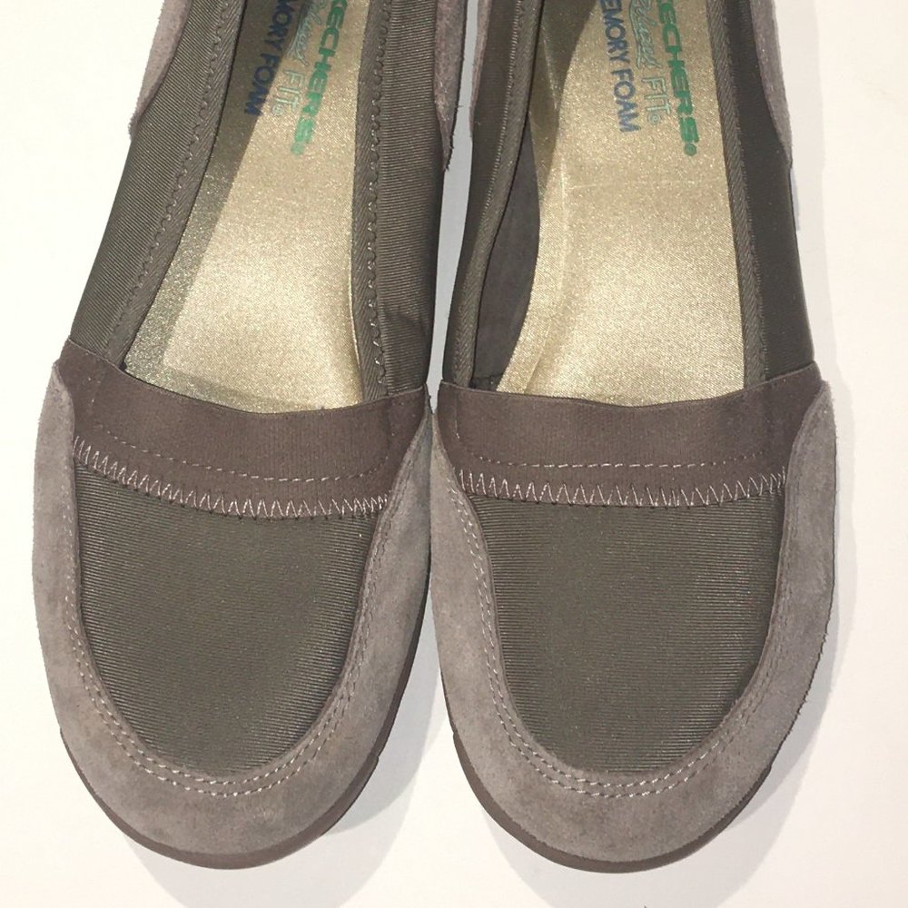 Skechers Relaxed Fit Beige Flats